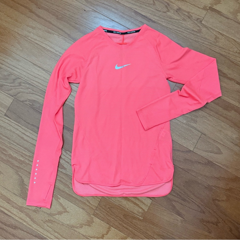 Nike Top